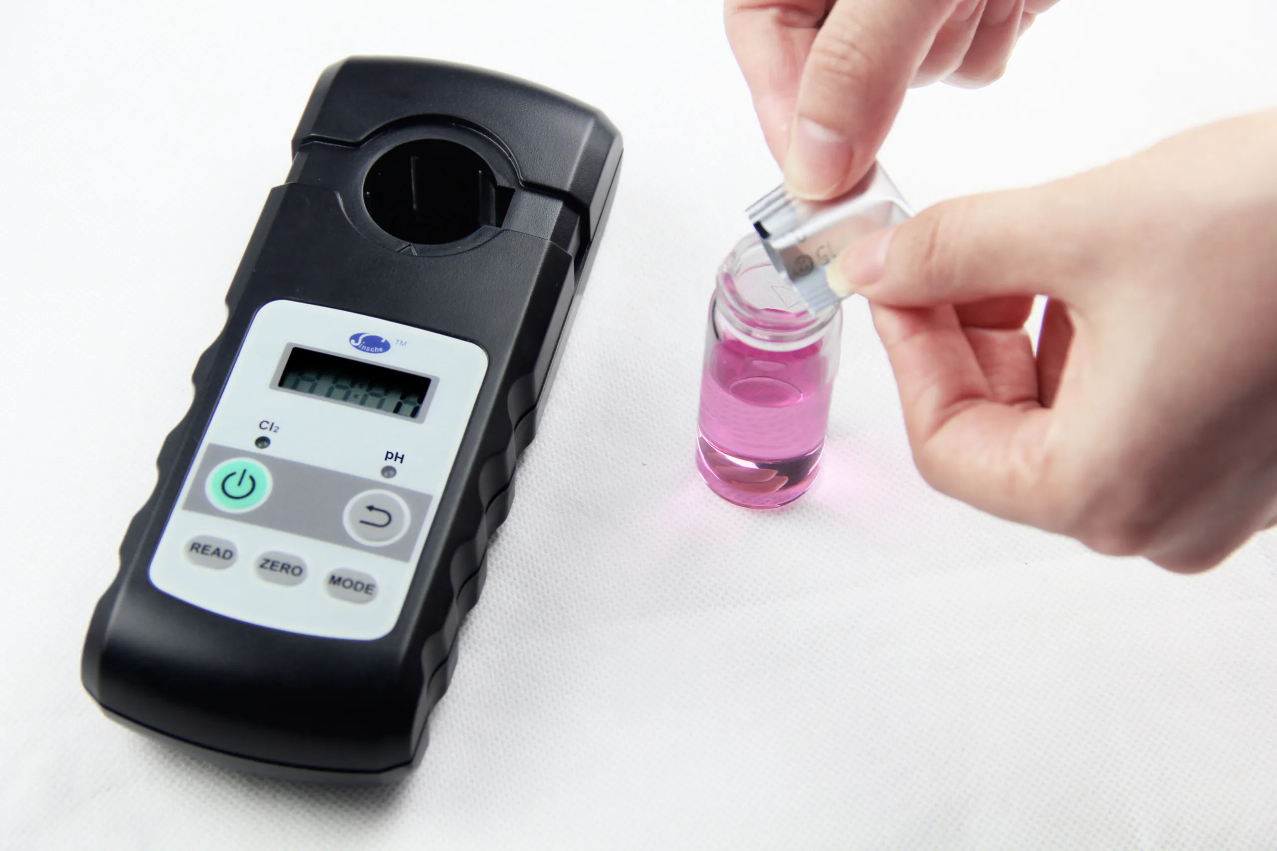 Medidor portátil de cloro livre, total e pH para água - Imagem 4