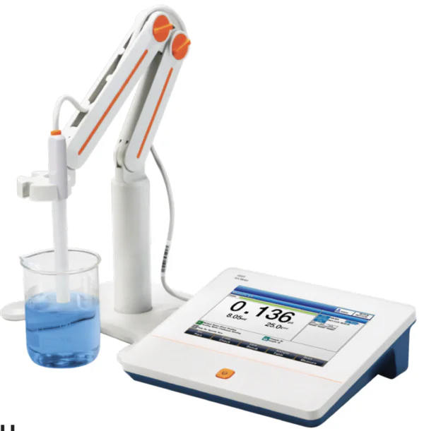 Medidor de pH/ISE com touchscreen e modos de calibração múltiplos